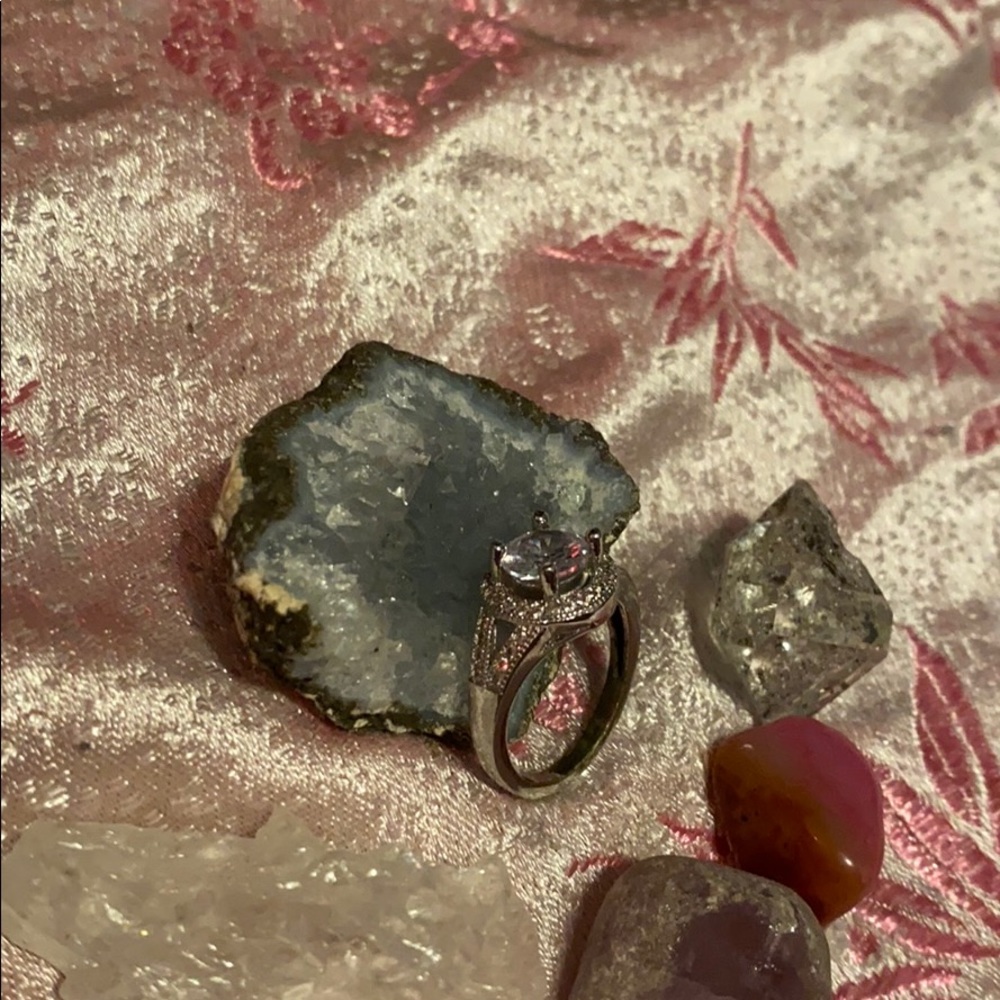 Ring - Picture 2 of 3